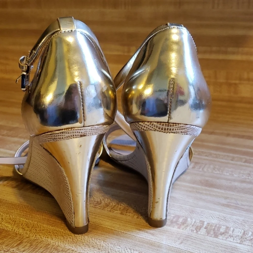 Ivanka trump gold wedges size 7M LAST OFFER
